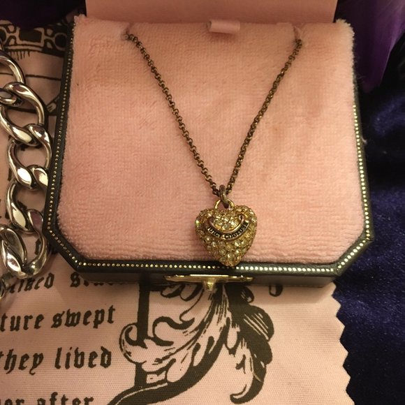 COPY - GORGEOUS authentic vintage baby pink terry cloth hoodie and necklace set! - Picture 13 of 15